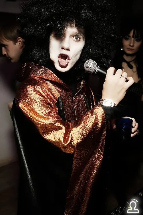 HALLOWEEN PARADE