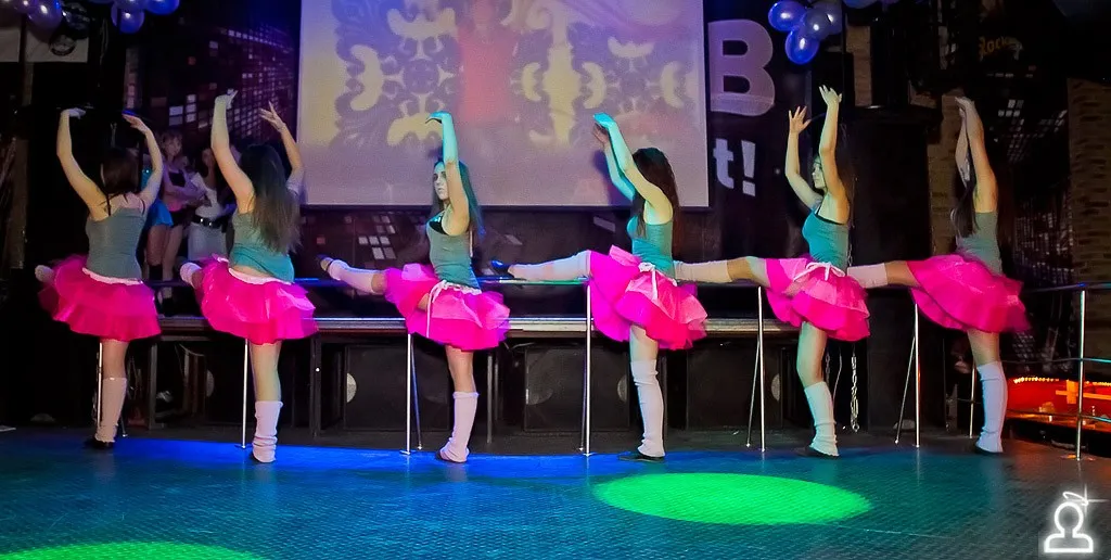 SHAKE IT PARTY B-DAY