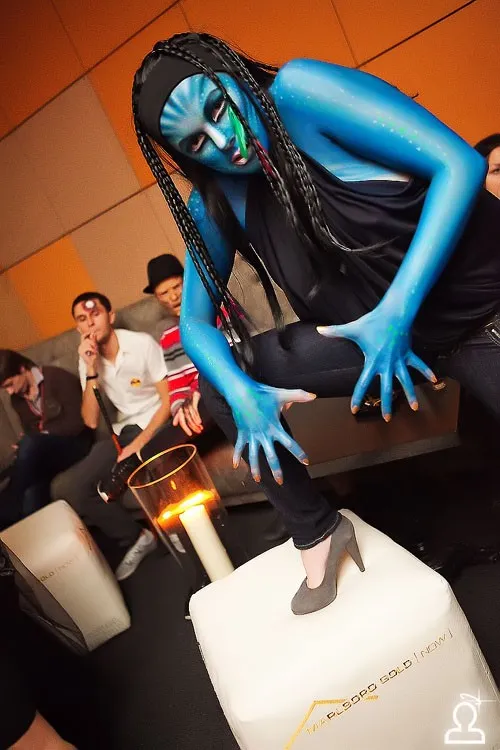 I.AM NOW plugged in Halloween / Serge Devant