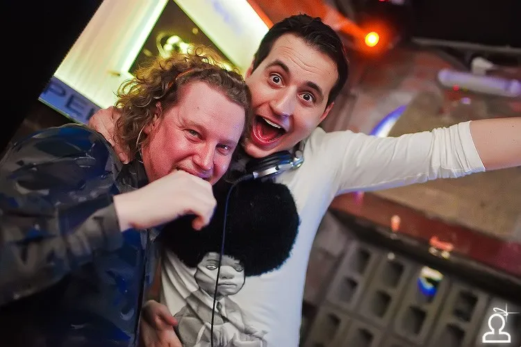 Горит Олимпийский огонь золотой / DJ Дан