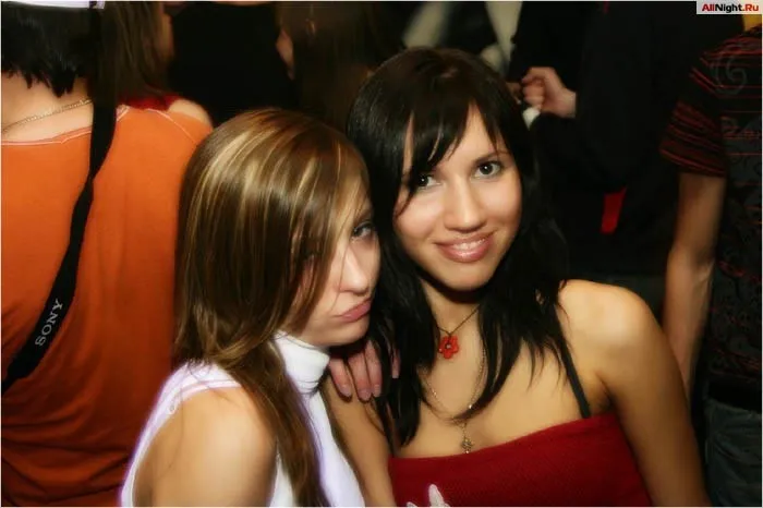 DJ Housekeeper (Zeppelin) & Monica Electronica (Голландия)