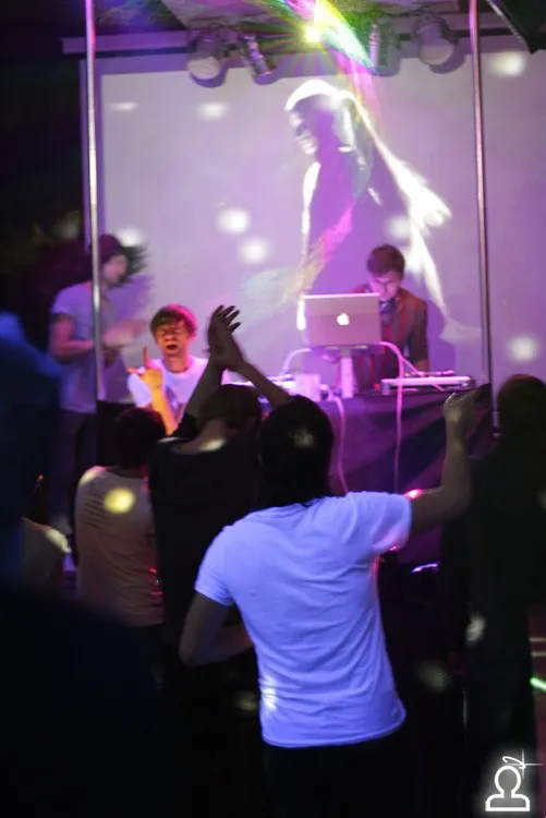 Лунайт & lookatme presents: Kolya, ti ne s toy zhivesh!!!