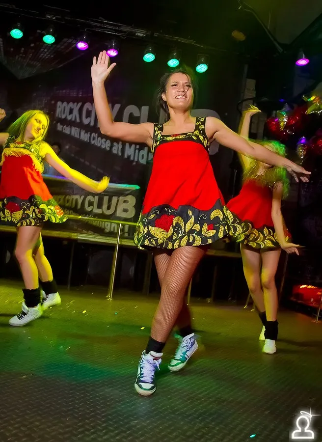 SHAKE IT PARTY